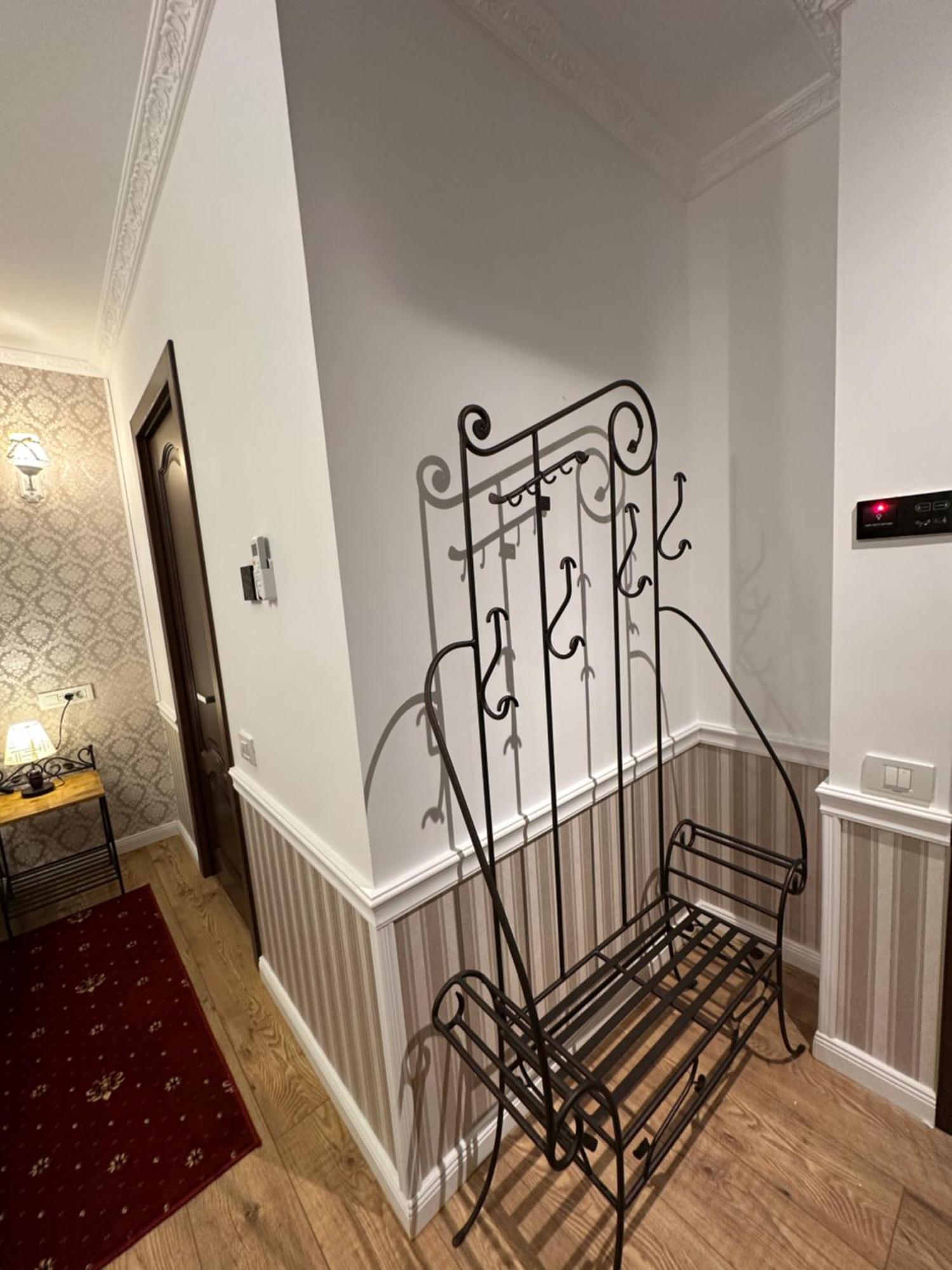 Hotel Boutique Cathedral Plaza Residences Room For Rent Downtown บูคาเรสต์ ภายนอก รูปภาพ